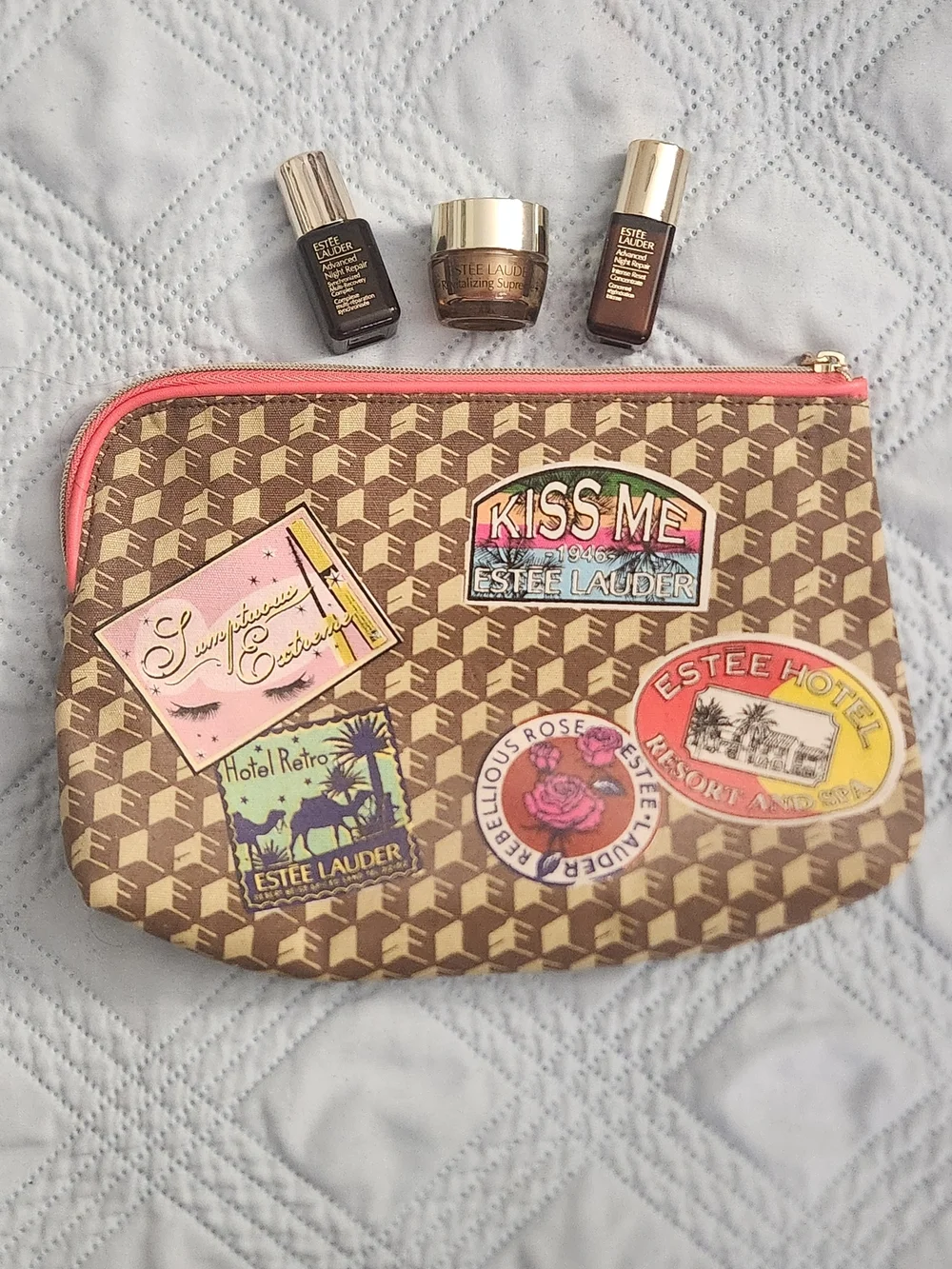 NEW Estée Lauder Travel Skincare Bundle + Estee Lauder Makeup Pouch - Picture 1 of 4